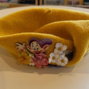 MonnaLisa Yellow Felt Kids Beret with Floral and Character Appliqué